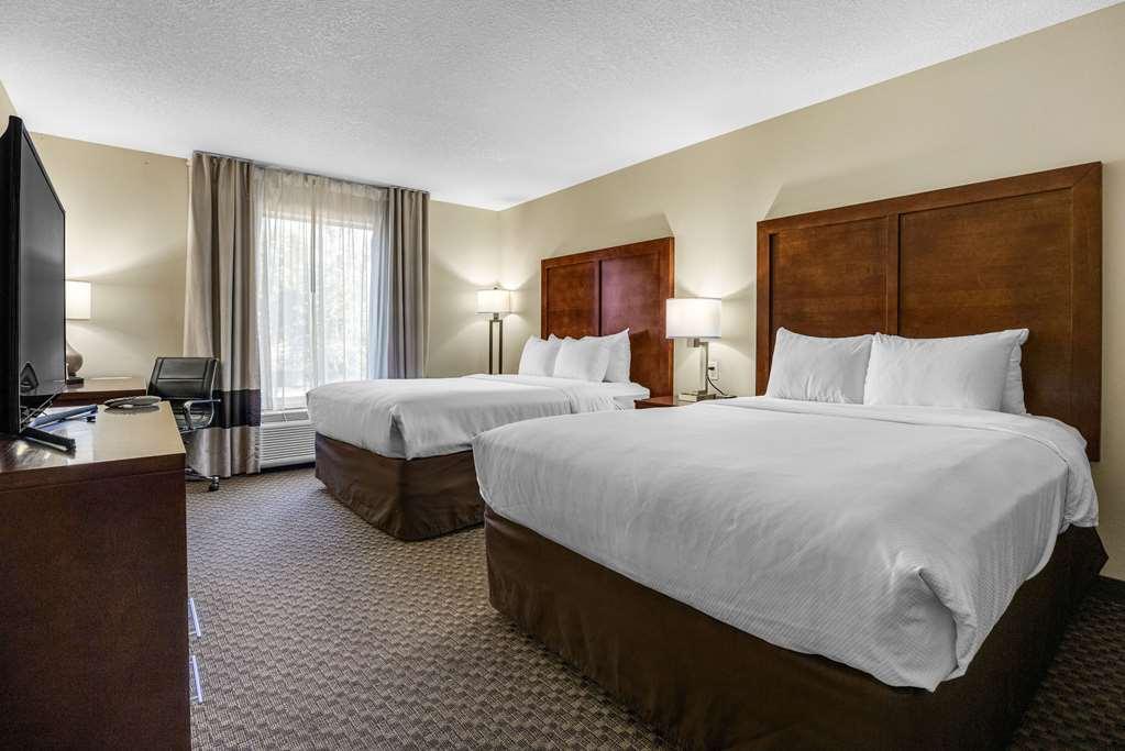 Comfort Inn & Suites Logan Near University Номер фото